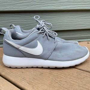 Grey Nike Roshe